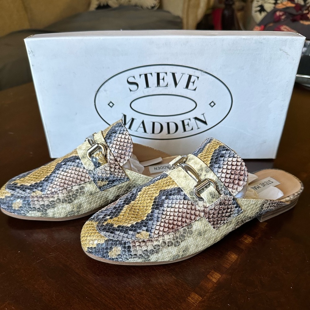 💙🐍 Steve Madden Kandi Multi Snake Mules 🐍💙